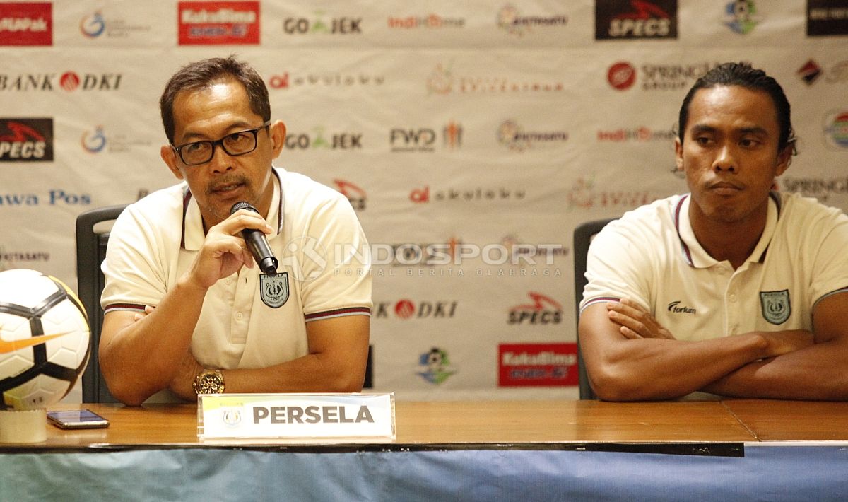 Pelatih Persela Lamongan, Aji Santoso dan pemain Samsul Arifin. Copyright: © Herry Ibrahim/Indosport.com
