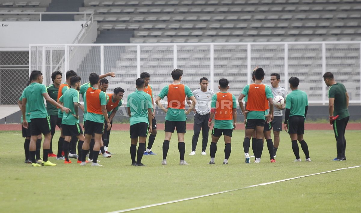 Latihan Timnas Indonesia jelang jawan Filipina. Copyright: © Herry Ibrahim/Indosport.com