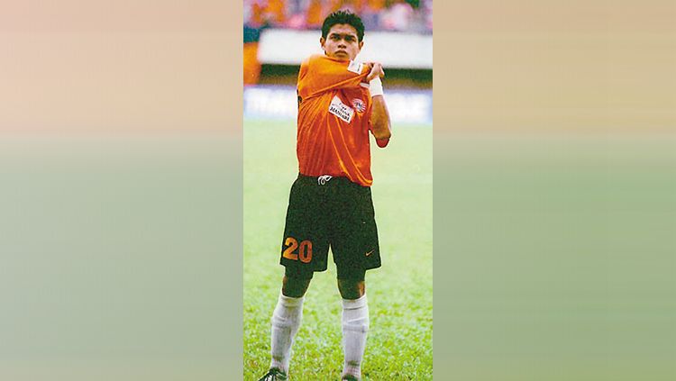 Bambang Pamungkas Copyright: © Bambang Pamungkas saat mengenakan jersey Persija Jakarta