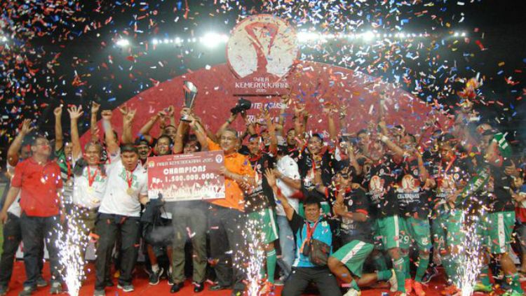 PSMS Medan saat menjuarai Piala Kemerdekaan. Copyright: © net.id
