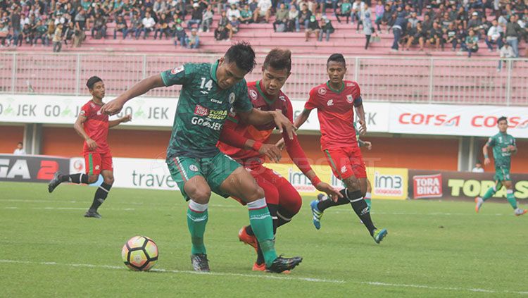Riski Novriansyah saat di PSS Sleman Copyright: &copy; Ronald Seger Prabowo/INDOSPORT