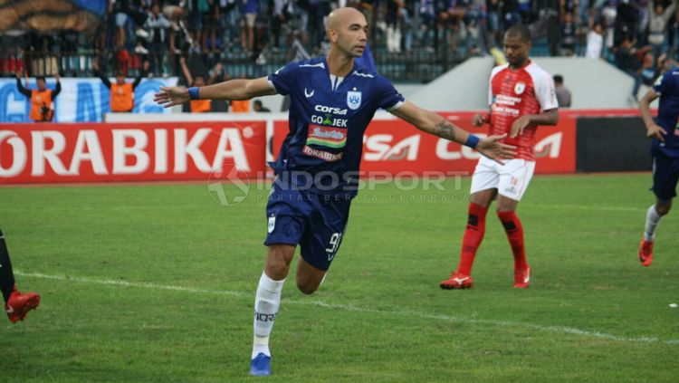 Bruno Silva, pemain PSIS Semarang mengaku siap mengikuti program naturalisasi. Copyright: © Ronald Seger Prabowo/INDOSPORT