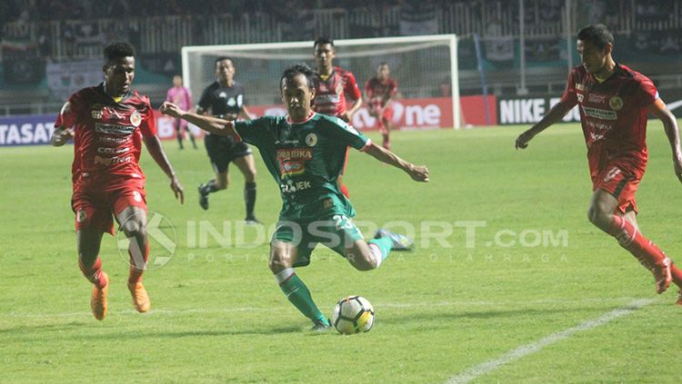 Semen Padang vs PSS Sleman Copyright: © Ronald Seger Prabowo/INDOSPORT