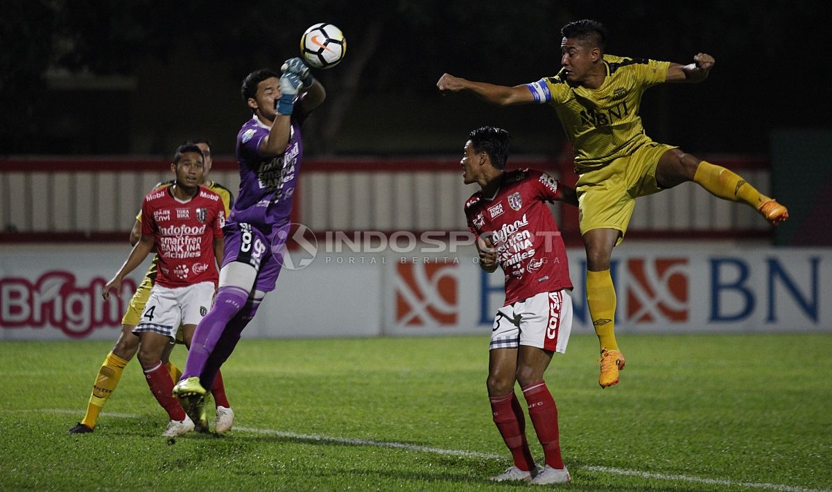 Bhayangkara FC vs Bali United Copyright: © Herry Ibrahim/Indosport.com
