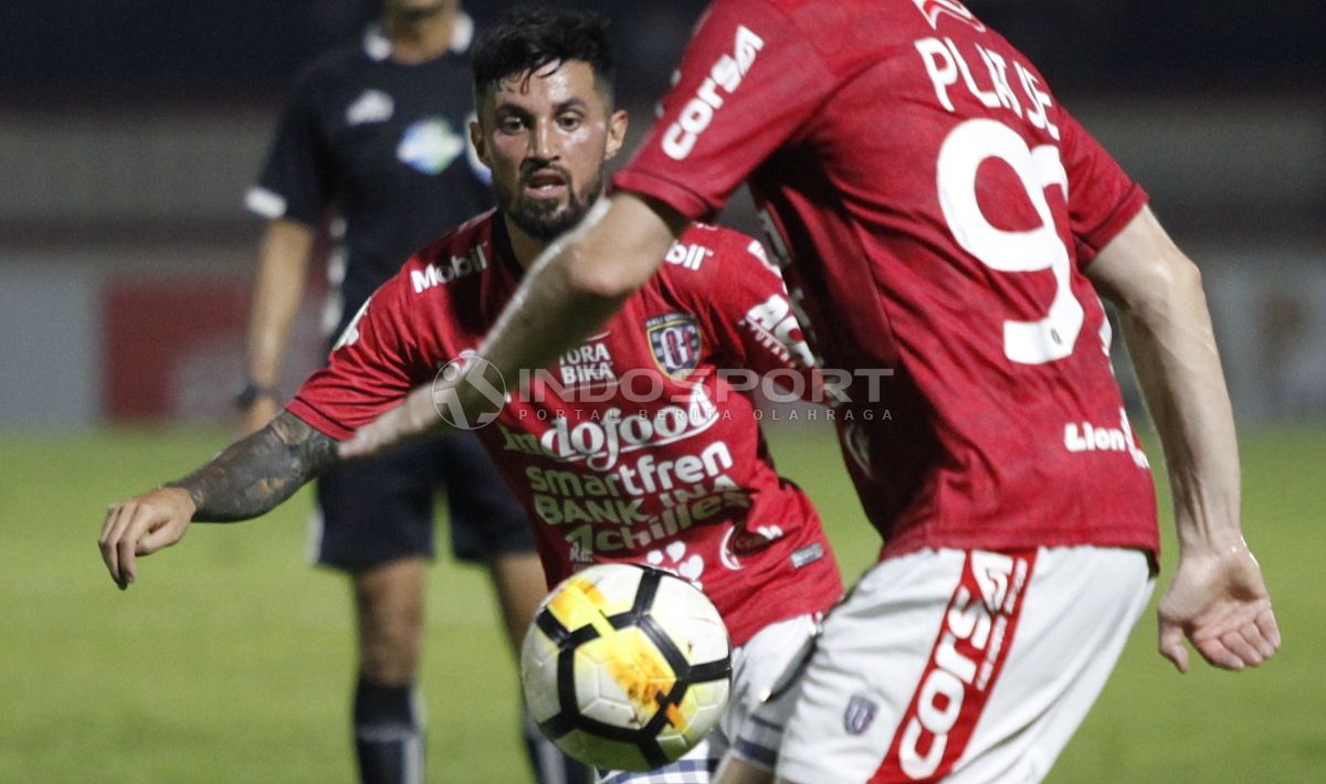 Bhayangkara FC vs Bali United. Copyright: © Herry Ibrahim/Soicaumienbac.cc
