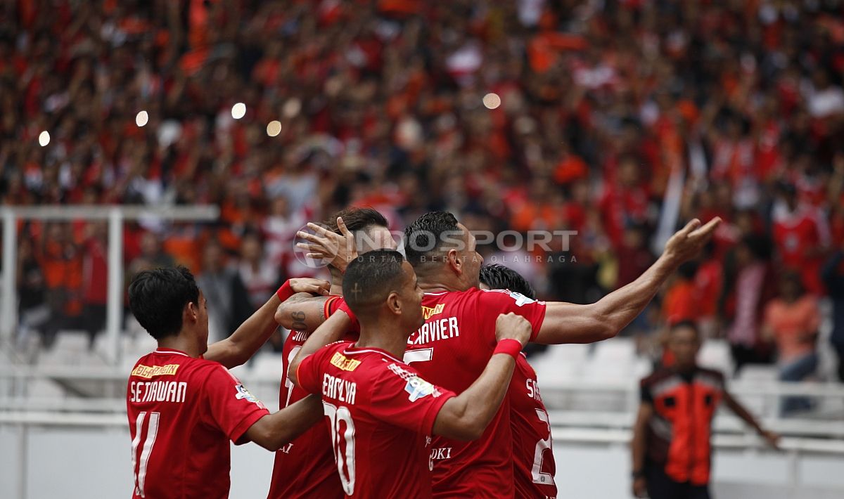 Selebrasi pemain Persija Jakarta. Copyright: © Herry Ibrahim/Indosport.com