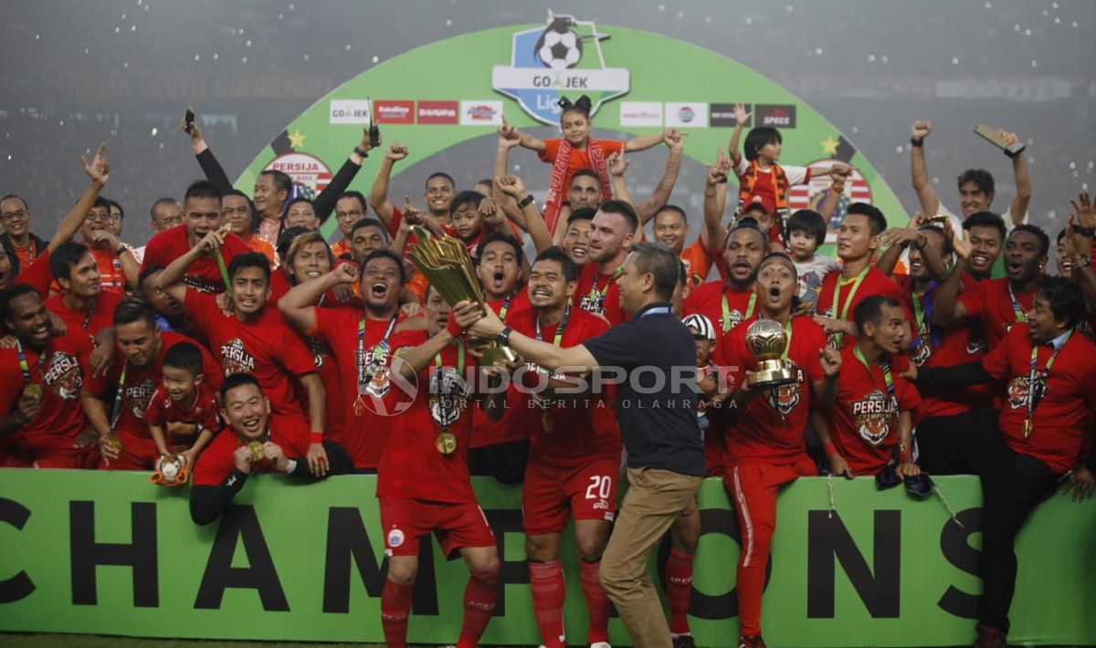 Pemain Persija Jakarta saat merayakan kemenangan di Liga 1 2018. Copyright: © Herry Ibrahim/Indosport.com