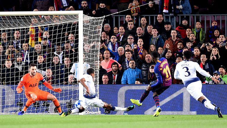 Detik-detik terjadinya gol pertama untuk Barcelona. Copyright: © Getty Images
