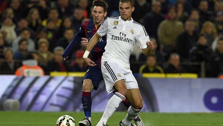Pepe dan Lionel Messi Copyright: © GiveMeSport