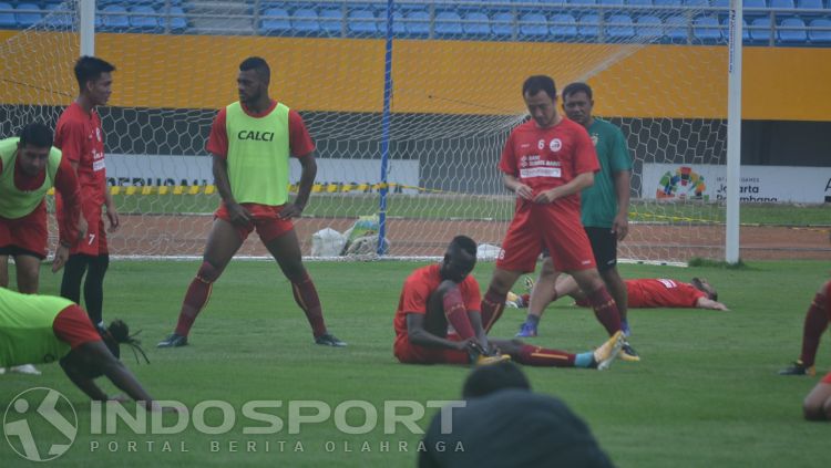 Skuat Sriwijaya sedang jalani sesi latihan. Copyright: © INDOSPORT/Muhammad Effendi