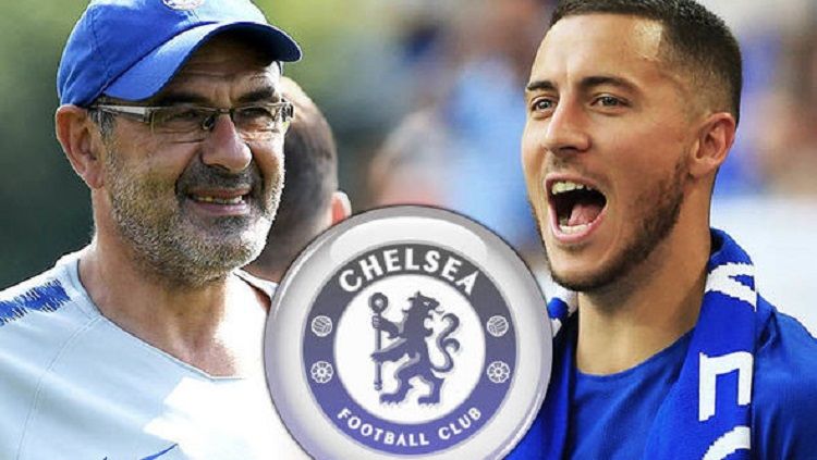 Maurizio Sarri dan Eden Hazard, 2 sosok penting di Chelsea. Copyright: © Daily Express