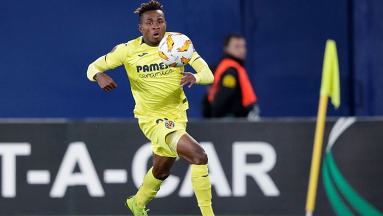 Winger Villarreal, Samuel Chukwueze, menegaskan dirinya merupakan penggemar Chelsea setelah namanya dikaitkan dengan kepindahan ke Arsenal Copyright: © Jeroen Meuwsen/Soccrates/Getty Images