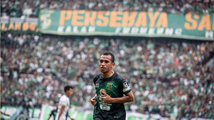 Winger Persebaya Irfan Jaya. Copyright: © Satrio Wicaksono/Persebaya.id