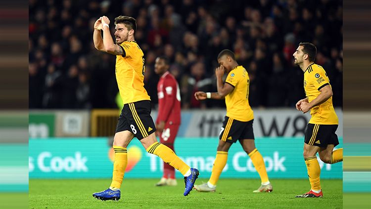 Bintang Wolverhampton Wanderers, Ruben Neves, buka suara mengenai rumor yang menyebutkannya bakal hijrah ke Manchester United Copyright: © Getty Images