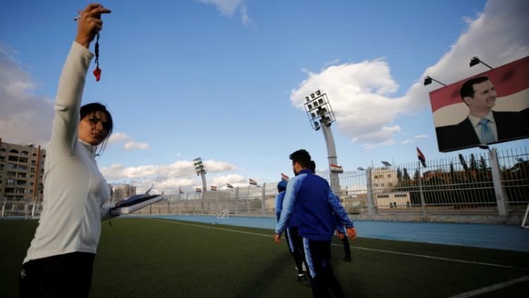 Maha Jannoud, pelatih sepak bola Suriah. Copyright: &copy; Reuters
