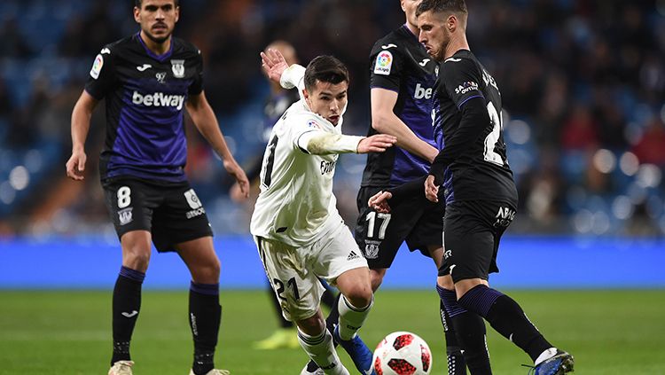 Brahim Diaz (Real Madrid) berhasil melewati pemain Leganes pada laga 16 besar Copa del Rey Real Madrid melawan Leganes di Santiago Bernabeu 09/01/19. Copyright: © Getty Images