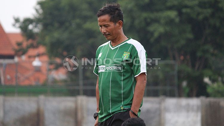 Djajang Nurdjaman mengakui ketiga pemain asingnya masih belum maksimal di laga uji coba Persebaya Surabaya vs PSID Jombang. Copyright: © Fitra Herdian/INDOSPORT