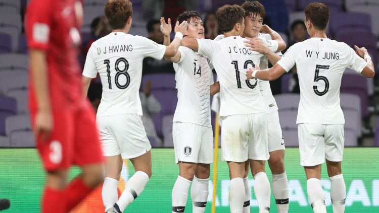 Pemain Korea Selatan Merayakan Golnya di Piala Asia 2019 Copyright: © Twitter