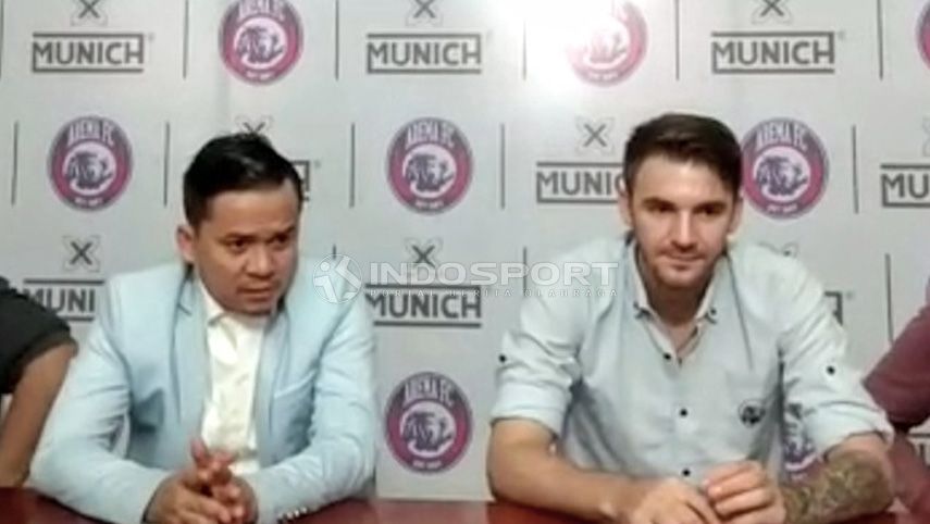 Rekrutan baru Arema FC, Pavel Smolyachenko (Uzbekistan). Copyright: © Ian Setiawan/Football265.com