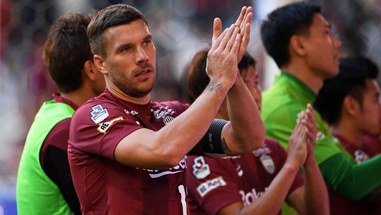 Lukas Podolski batal pindah ke klub Malaysia dan malah berlabuh ke klub Turki, Antalyaspor. Copyright: © INDOSPORT