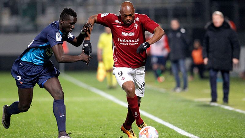Christian Bekamenga (kanan) saat bermain di Ligue 2 Prancis Copyright: © INDOSPORT