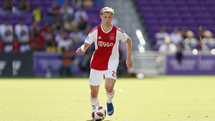 Frenkie De Jong, gelandang serang muda milik Ajax Amsterdam. Copyright: © INDOSPORT