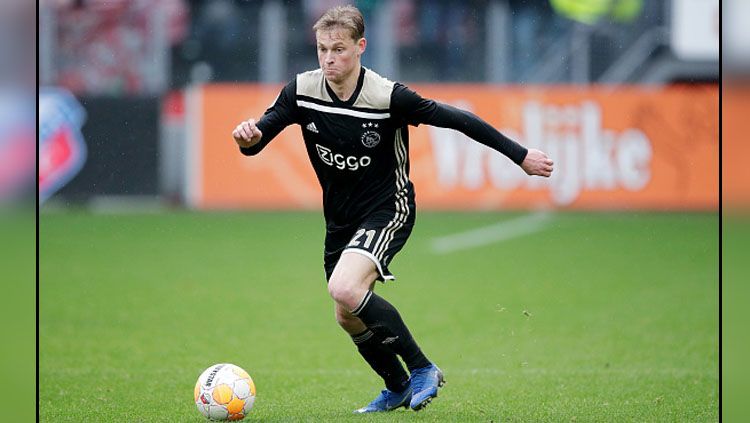 Frenkie De Jong, gelandang serang muda milik Ajax Amsterdam. Copyright: © INDOSPORT