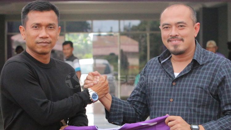 Widodo Cahyono Putro resmi diperkenalkan Persita Tangerang sebagai pelatih barunya Copyright: © Petrus Manus Da' Yerimon/INDOSPORT