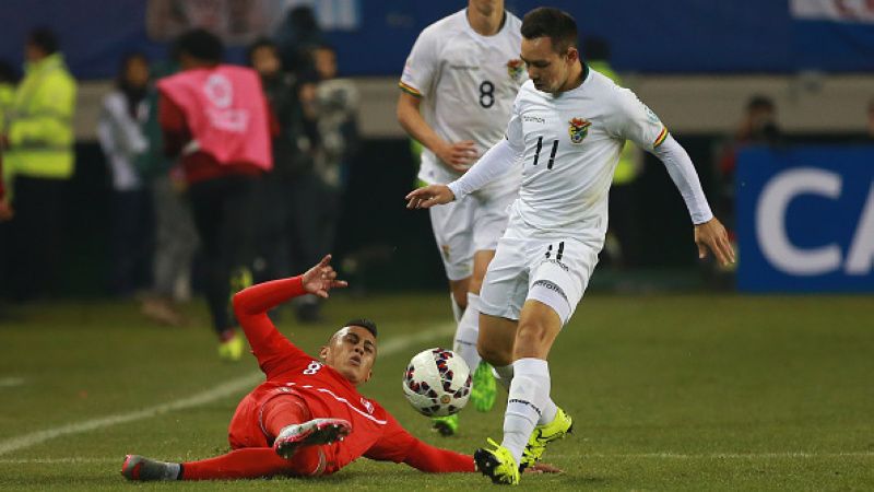 Damian Lizio (11) saat membela Timnas Bolivia Copyright: © Getty Images