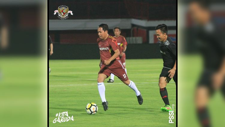 PSSI menggelar bermain sepak bola bersama Asprov dan perwakilan klub Liga 1 hingga Liga 3 di penghujung rangkaian acara Kongres PSSI 2019 di Bali. Copyright: © Twitter/@PSSI