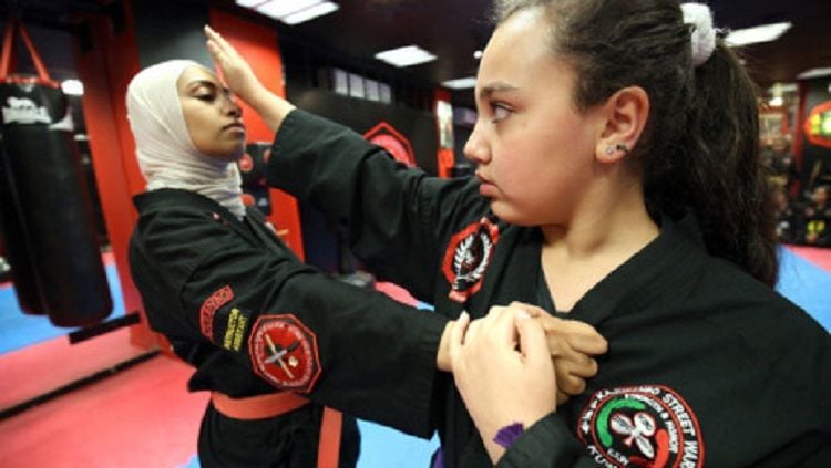 Ratusan wanita di Kuwait menggeluti olahraga MMA Copyright: © EWN