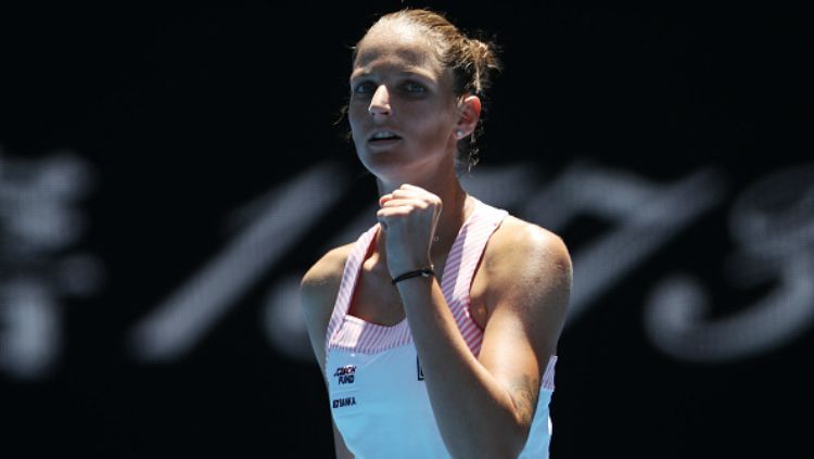 Karolina Pliskova menang atas Serena Williams di perempatfinal Australia Terbuka 2019, Rabu (23/01/19). Copyright: © INDOSPORT