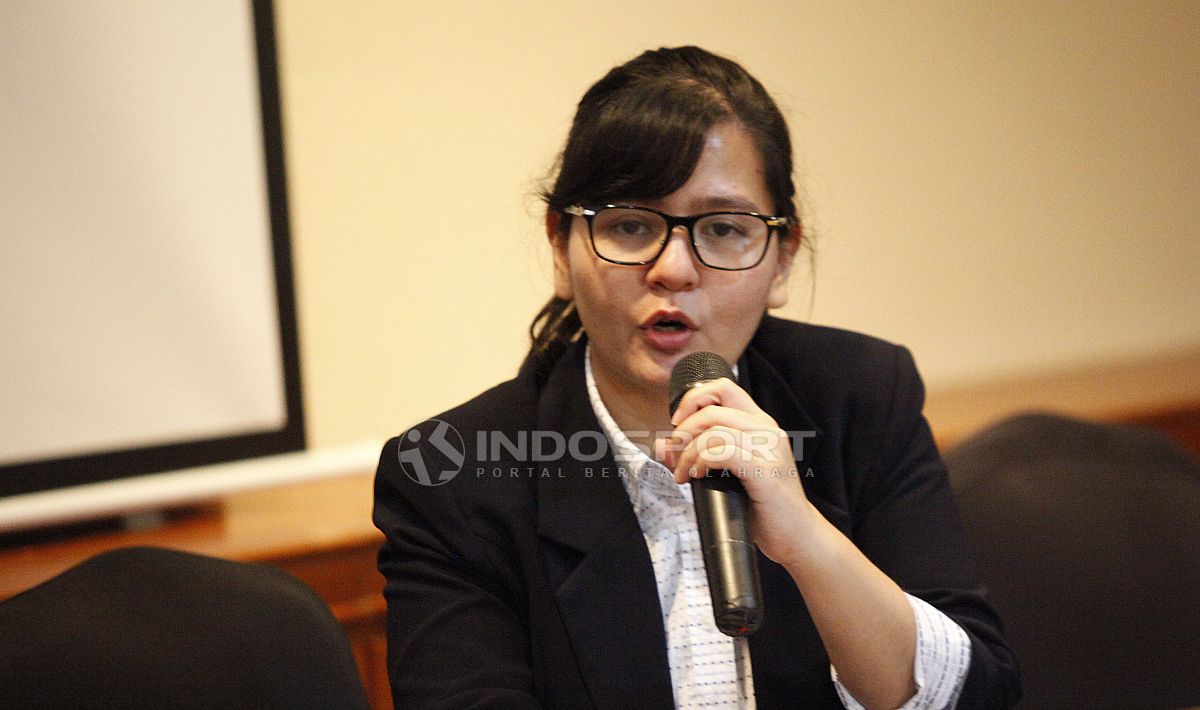 Ratu Tisha sudah resmi menanggalkan jabatan Sekjen PSSI. Dara 35 tahun ini mengumumkan pengunduran dirinya, Senin (13/04/20) kemarin. Copyright: © Herry Ibrahim/INDOSPORT