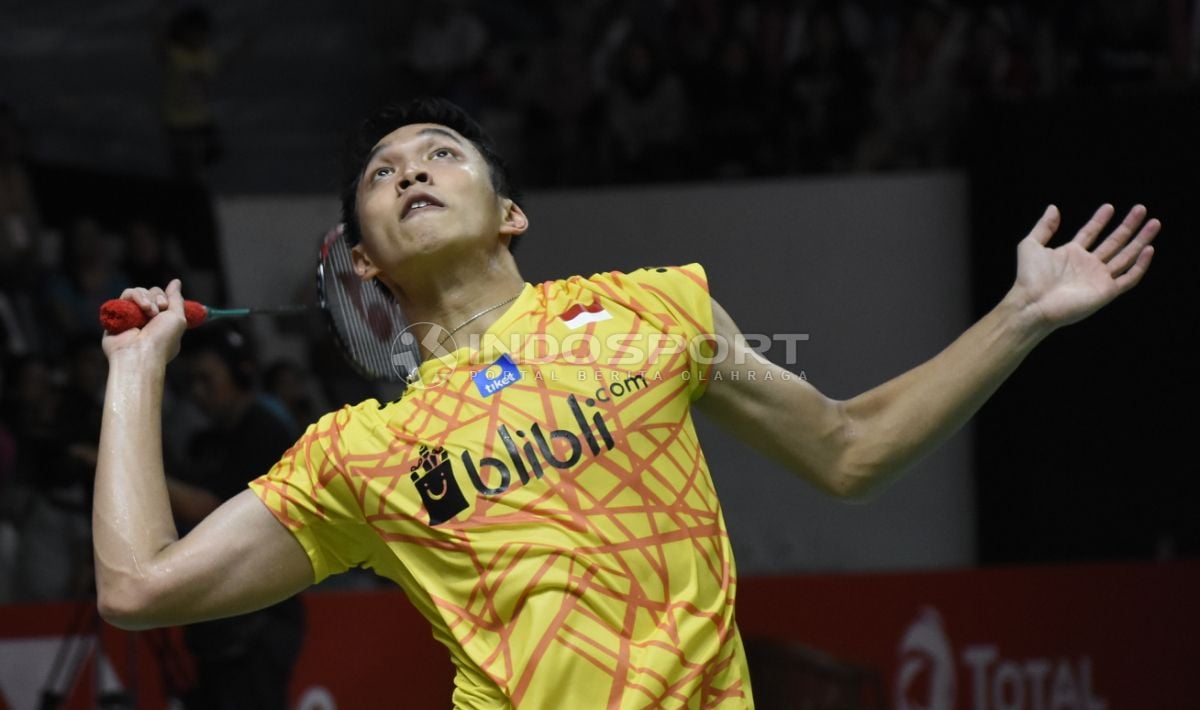 Jonatan Christie gagal melaju ke final Indonesia Masters 2019 usai ditundukan Antonsen. Copyright: © Herry Ibrahim/INDOSPORT