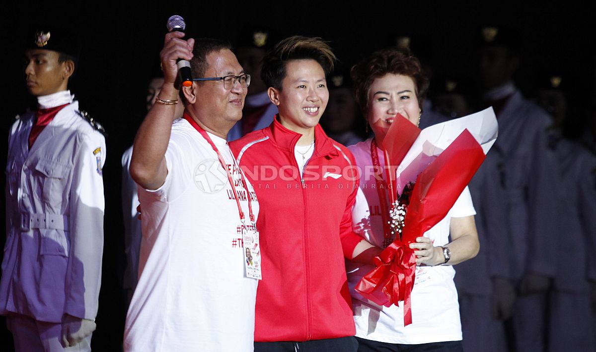 Kedua orang tua Butet juga turut hadir dalam acara farewell ini. Copyright: © INDOSPORT/Herry Ibrahim