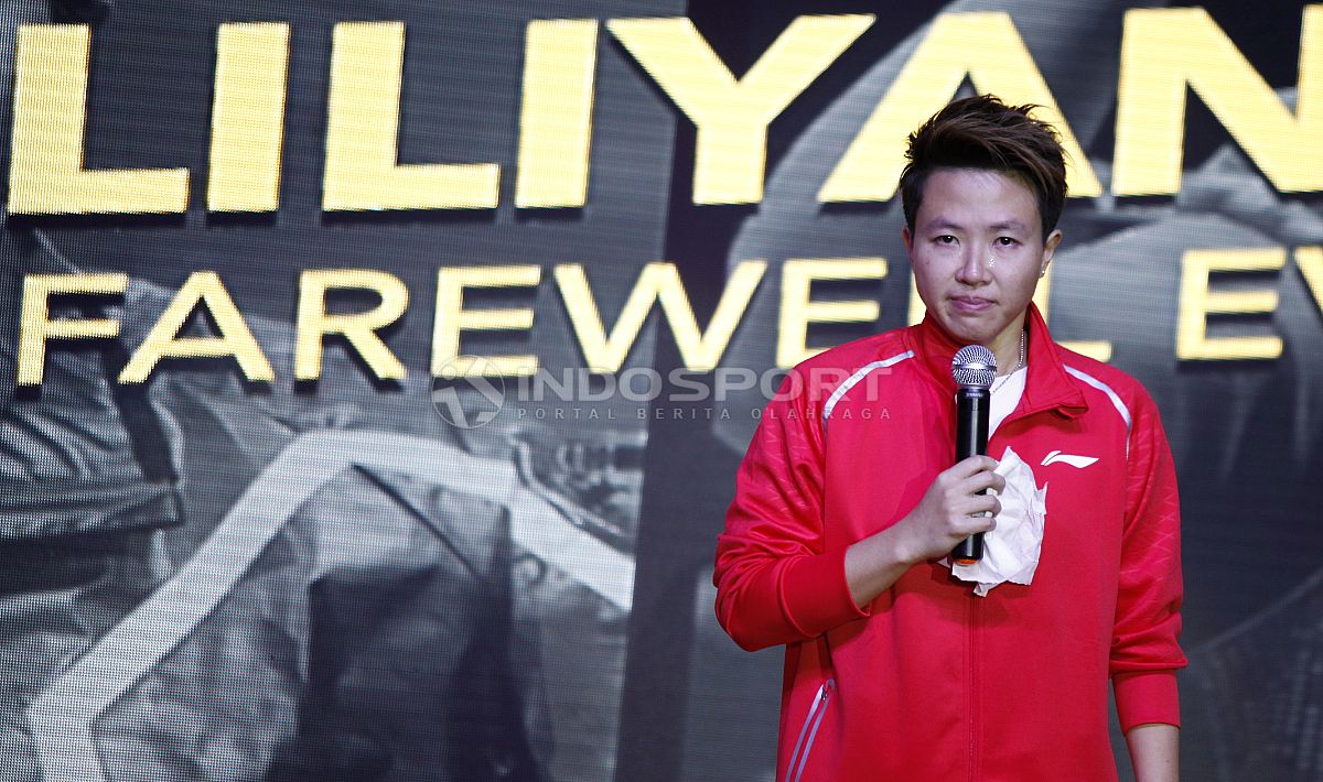 Butet terlihat terharu saat menyampaikan pidato perpisahannya Copyright: © INDOSPORT/Herry Ibrahim