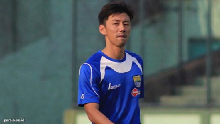 Kenji Adachihara saat berseragam Persib Bandung beberapa tahun lalu. Copyright: © Persib.co.id