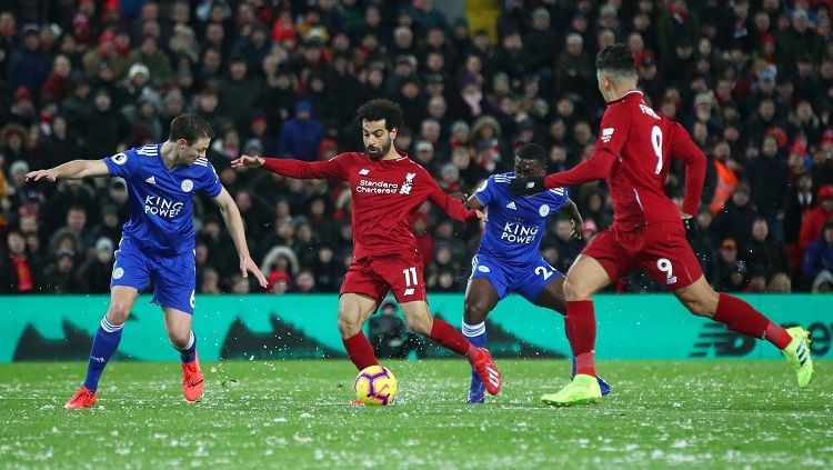 Liverpool akan menghadapi laga berat Liga Inggris tengah pekan ini melawan Leicester City. Akankah mereka bisa lanjutkan kebiasaan pesta gol di boxing day? Copyright: © Getty Images