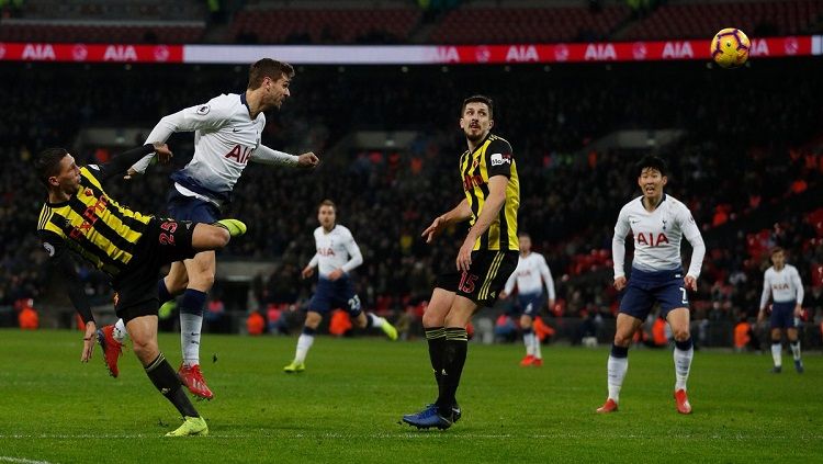 Fernando Llorente merayakan gol penentu ke gawang Watfrod. Copyright: &copy; twitter @@SpursOfficial