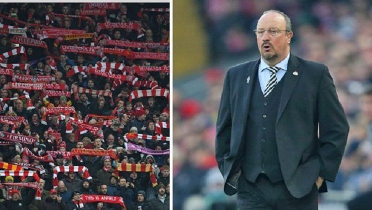 Pendukung Liverpool mengucapkan terima kasih kepada Rafa benitez selama laga melawan Leicester Copyright: © Daily Star