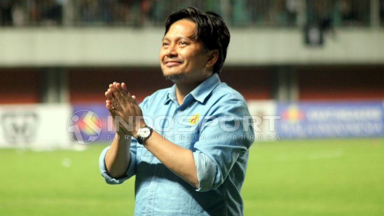 Pemilik tim sepak bola Barito Putera, Hasnuryadi Sulaiman memilih untuk melepas jabatannya sebagai manajer tim, terhitung sejak Jumat (17/01/20). Copyright: © Ronald Seger Prabowo/INDOSPORT