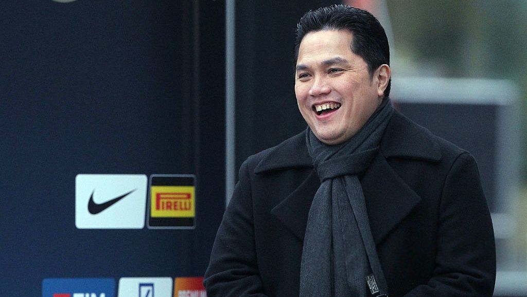 Legenda Inter Milan, Luis Suarez, tampaknya memilih Erick Thohir sebagai pemilik Nerazzurri dibanding perusahaan asal China yang bernama Suning Group. Copyright: © GettyImages