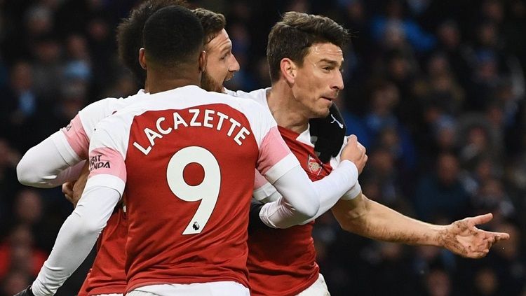 Skuat Arsenal merayakan gol yang diciptakan ke gawang Man City. Copyright: © Twitter @OptaJoe