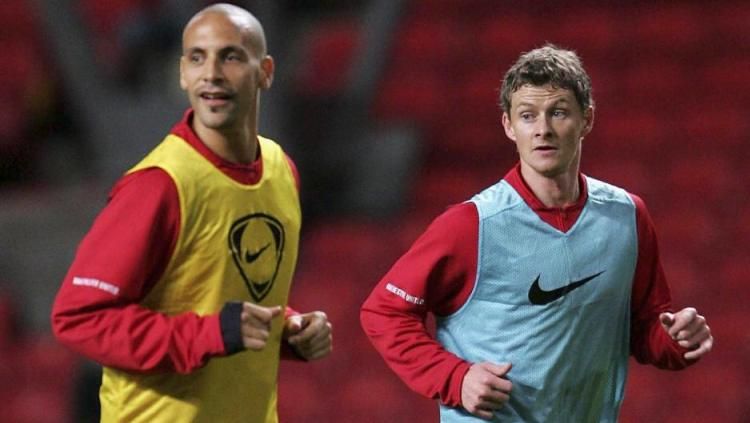 Rio Ferdinand dan Ole Gunnar Solskjaer Sewaktu masih menjadi pemain Manchester United Copyright: © The Sun