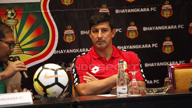 Pelatih anyar Bhayangkara FC, Alfredo Vera Copyright: © Herry Ibrahim/INDOSPORT