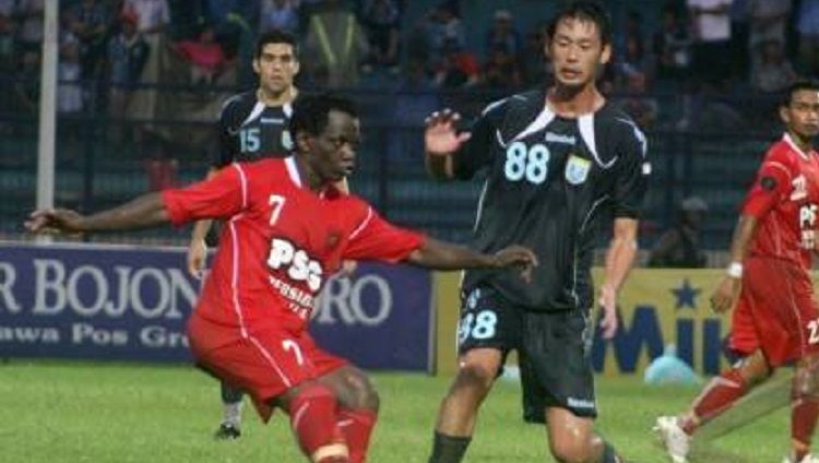 Mantan pemain Persela Lamongan, Tomoaki Komorida (88). Copyright: © http://12paz.blogspot.com