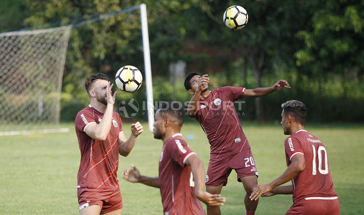 Latihan skuat Persija ini sebagai persiapan laga kualifikasi Liga Champions Asian melawan wakil Australia. Copyright: © Herry Ibrahim/Indosport.com