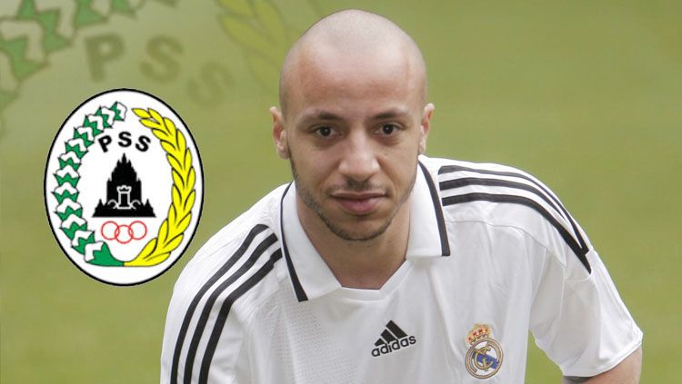 Julien Faubert dan logo PSS Sleman Copyright: © INDOSPORT