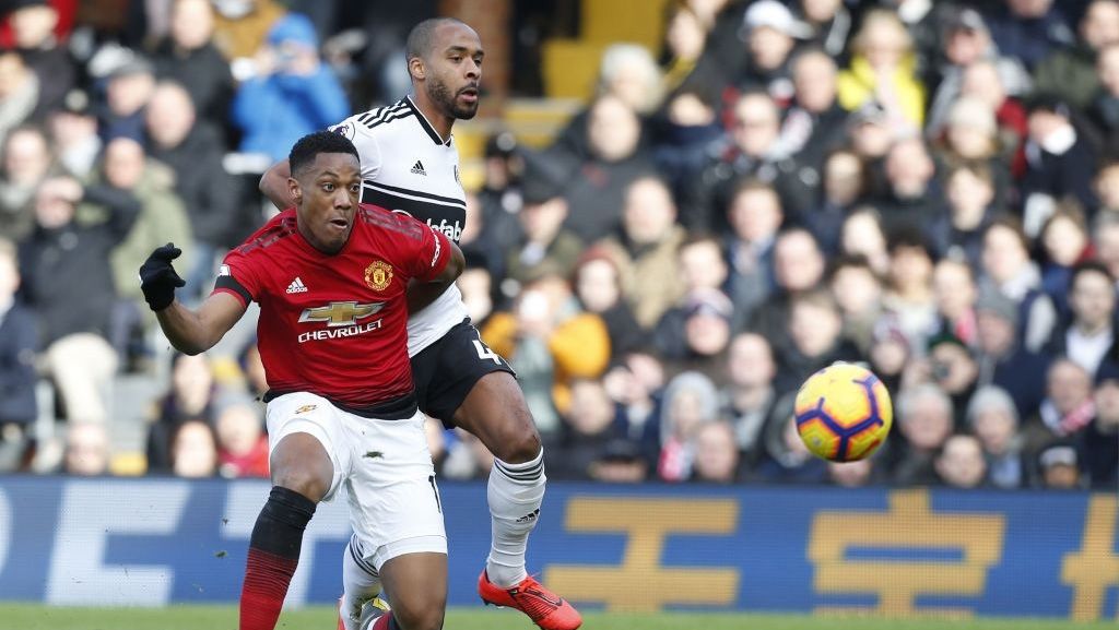 Selebrasi Anthony Martial (Manchester United) usai mencetak gol ke gawang Fulham. Copyright: © GettyImages