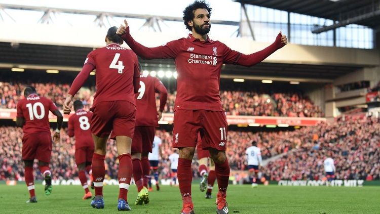 Mohamed Salah menjadi korban tindakan berbau rasisme di sepak bola Inggris. Copyright: © Twitter @SkySportsStatto